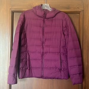 Uniqlo light down puffer hooded purple jacket